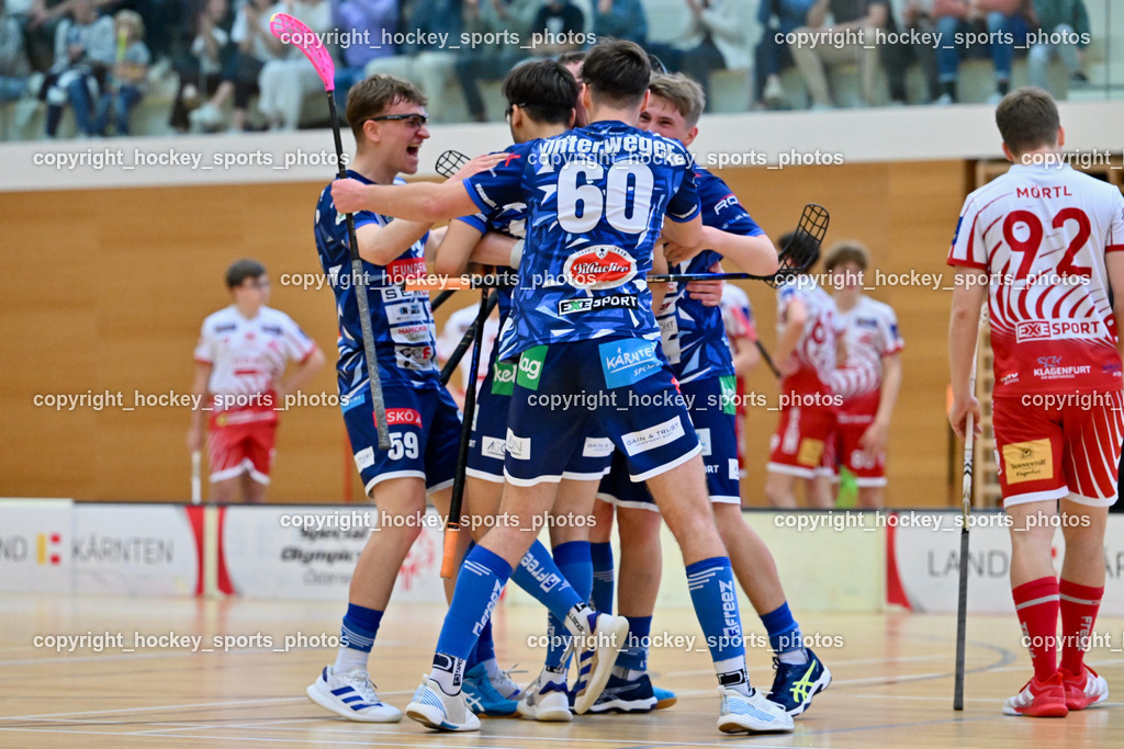 VSV Unihockye vs. KAC Floorball | Jubel VSV Unihockey Mannschaft, #30 Christoph Steiner VSV Unihockey, #19 Philipp Seiser VSV Unihockey, #60 Thomas Unterweger VSV Unihockey, #72 Kilian Kronig VSV Unihockey, VSV Unihockye vs. KAC Floorball, VSV Unihockye vs. KAC Floorball am 13.04.2025 in Villach (Ballspielhalle St. Martin), Austria, (Photo by Bernd Stefan)