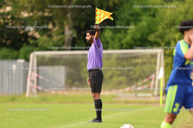 Fußball I Junioren I Kreispokal Lübeck I Finale I JSG Concordia Lübeck - TSV Siems I 09.06.2025.101 | Omid Jamshidi (2. Assistent) - Realisiert mit Pictrs.com