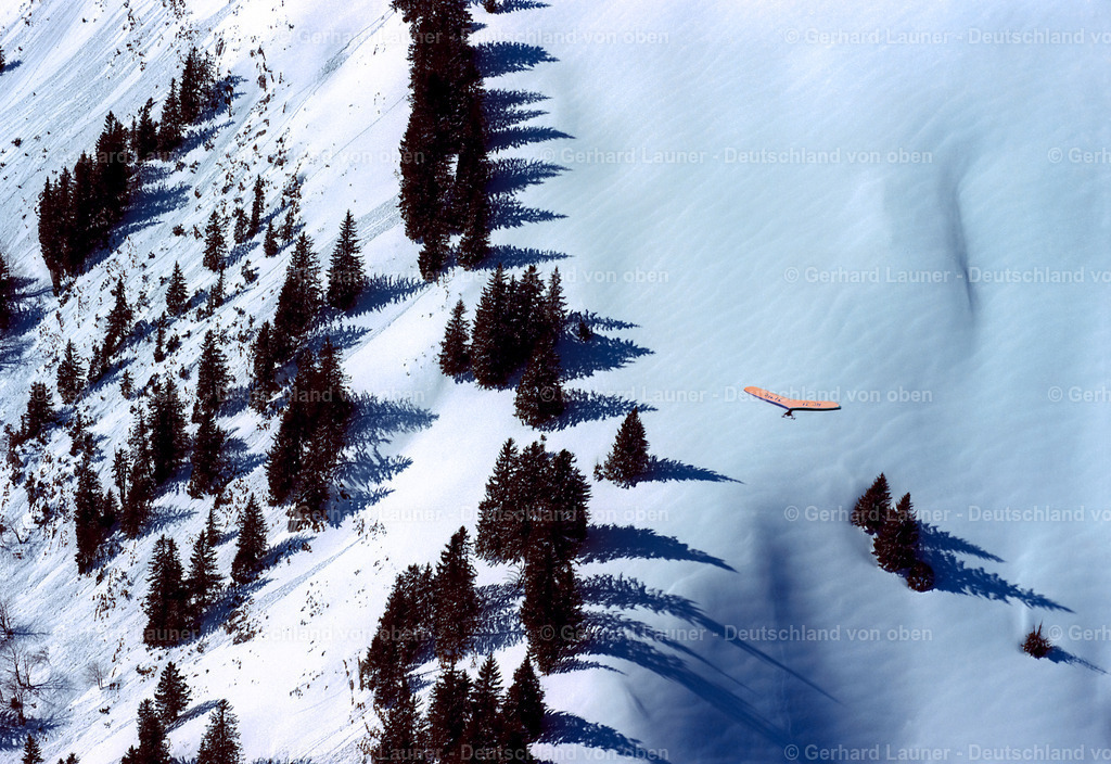 7000141 | Drachenflieger in den Allgäuer Bergen
