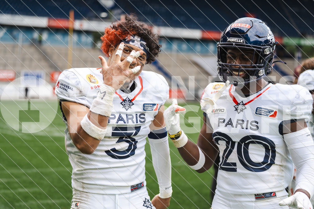 GER Rhein Fire vs. Paris Musketeers, Football, European League of Football, Spieltag 4, Saison 2025, 08.06.2025 | GER Rhein Fire vs. Paris Musketeers, Football, European League of Football, Spieltag 4, Saison 2025, 08.06.2025Foto: Fabian Friese - Realisiert mit Pictrs.com