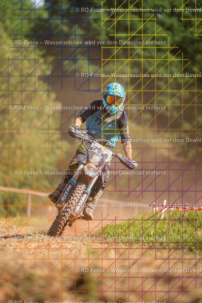 Wolfshausen 3 Lauf -1832 | Sportfotografie von RO-Fotos: Motorsport, Motocross, Enduro, Laufveranstaltungen und Triathlon. Professionelle Fotos von Sportlern und Events. - Realisiert mit Pictrs.com