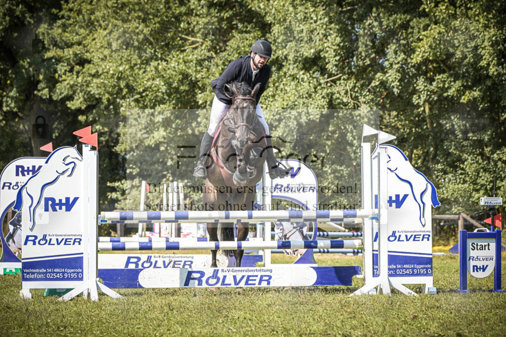 DOS_0604 | Entdecke hochwertige Reitturnierfotos von Foto Oger. Professionell, emotional und authentisch – jetzt Lieblingsmomente im Shop bestellen. - Realisiert mit Pictrs.com