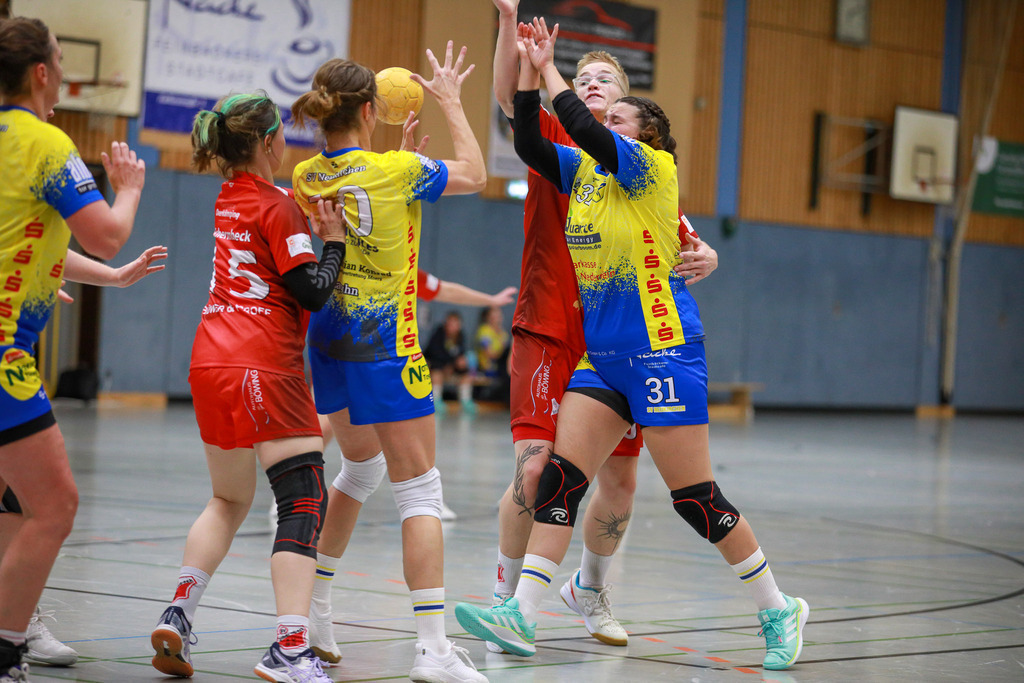 SVN_SvSchermbeck_051024_142 | Bildergalerie von Sport-Ereignissen aber auch von weiteren spannenden Dingen - nicht nur vom Niederrhein. In Anlehnung an den bekannten Spruch von Hanns Dieter Hüsch heißt das Motto: "Niederrhein ist überall".  - Realisiert mit Pictrs.com