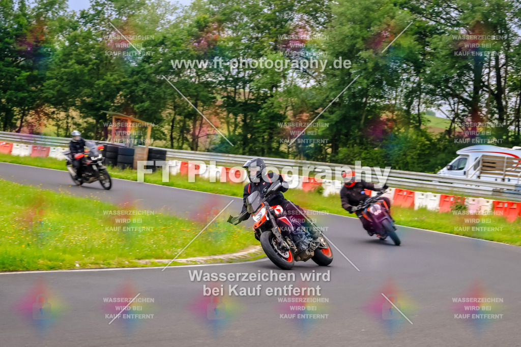 VBK-6313 | Hier findet Ihr Bilder von Touristenfahrten auf der Nürburgring Nordschleife oder von anderen Veranstaltungen die ich besucht habe. Viel Spass beim Durch Schauen 