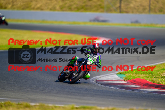 MaZZes_FotoMatrix_240725_6007705_8678 | GRUEN