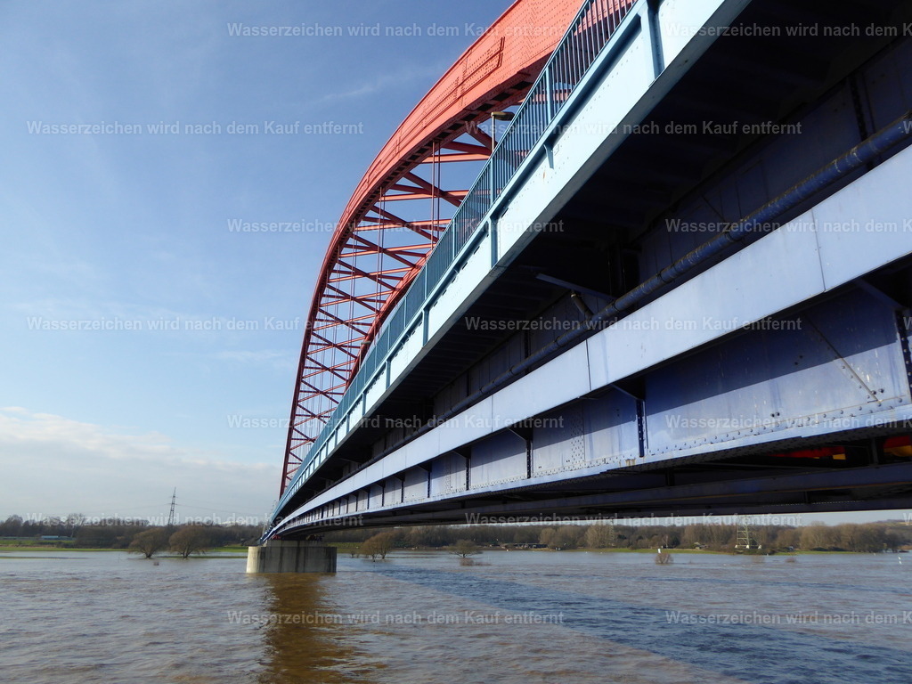 P1000800 | Entdecken Sie die faszinierende Welt von Norbert Michels: Surreale Kunstwerke, hochwertige Fotos, Leinwandbilder & Fotoprodukte wie Tassen mit bild7 - Realisiert mit Pictrs.com