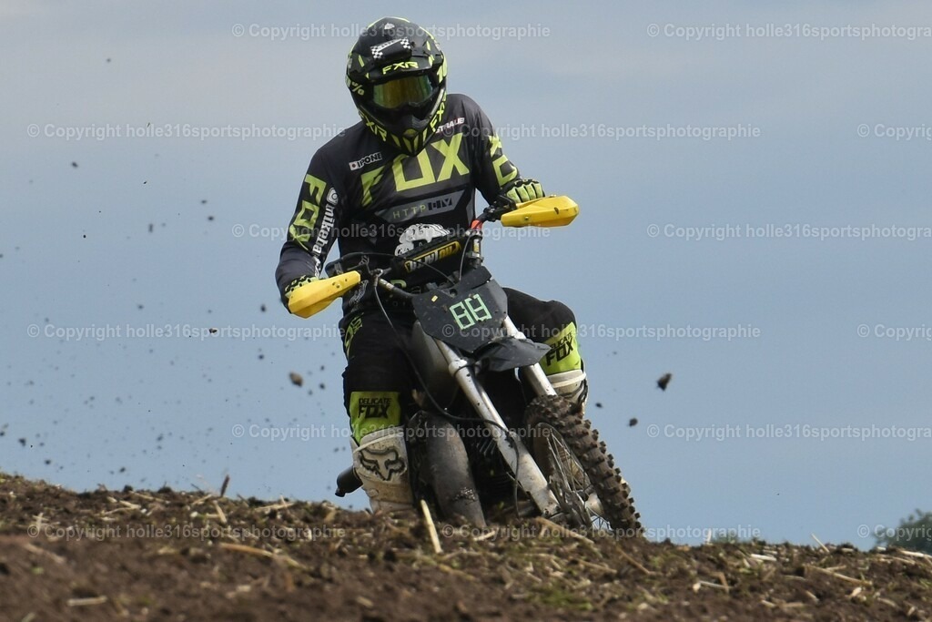 DSC_0049_01 (2) | Sportfotografie , Motorsport, Motoross, Reitsport, Mointainbike, Enduro,
Landschaft , Outdoor, Eventfotografie, Landschaft, Bilder online bestellen - Realisiert mit Pictrs.com