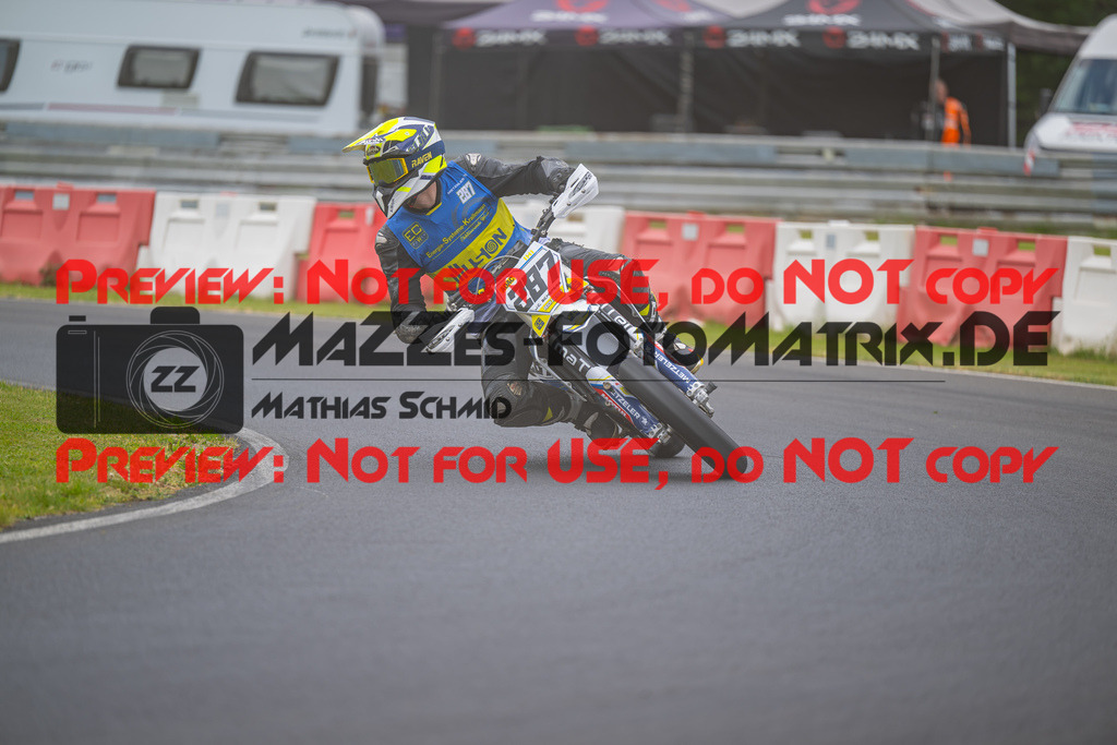 MaZZes-Fotomatrix-20260508-55125 | G2