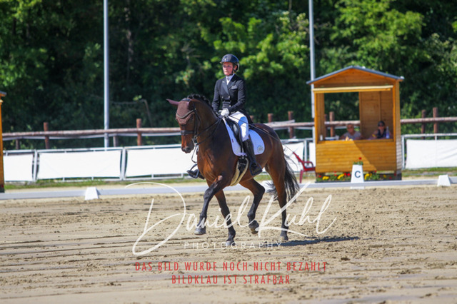 DKP42330 | Turniersportfotografie; Pferdefotografie; Dressurfotografie