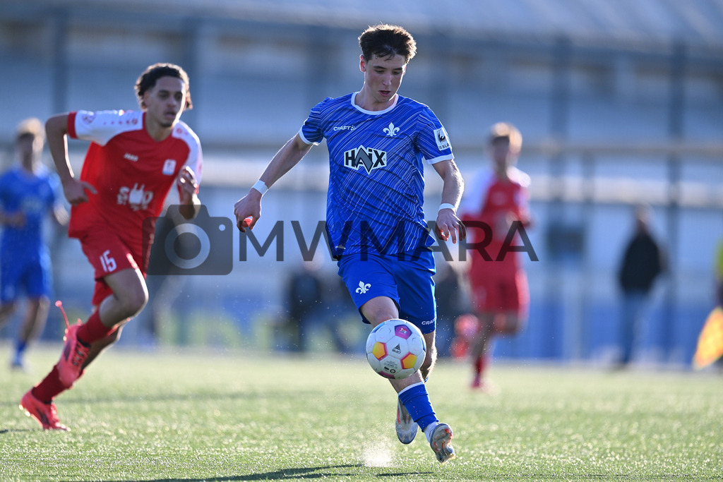 250305_EP__1851 | MWMARA - Realisiert mit Pictrs.com