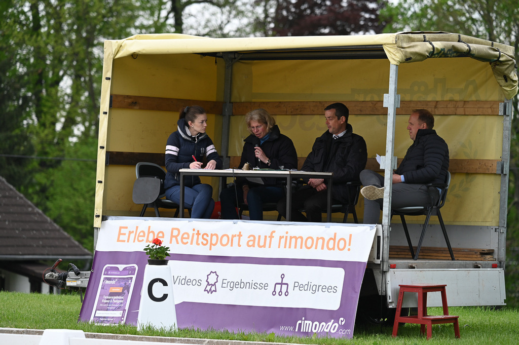 20230512_JK-Röhrsdorf-Impressionen-1 | Pferde- und Turnierfotografie in Westsachsen. Pferdeportraits, Auftragszeichnungen und intuitive Kunst.