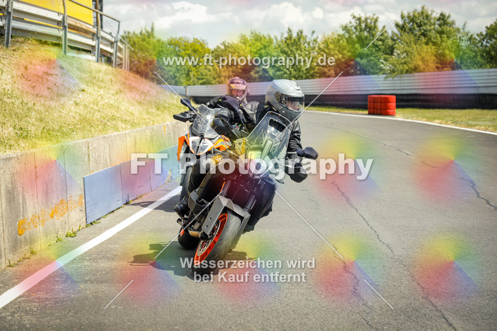 OBK_Mai_Volker_Adam-10851 | Hier findet Ihr Bilder von Touristenfahrten auf der Nürburgring Nordschleife oder von anderen Veranstaltungen die ich besucht habe. Viel Spass beim Durch Schauen 