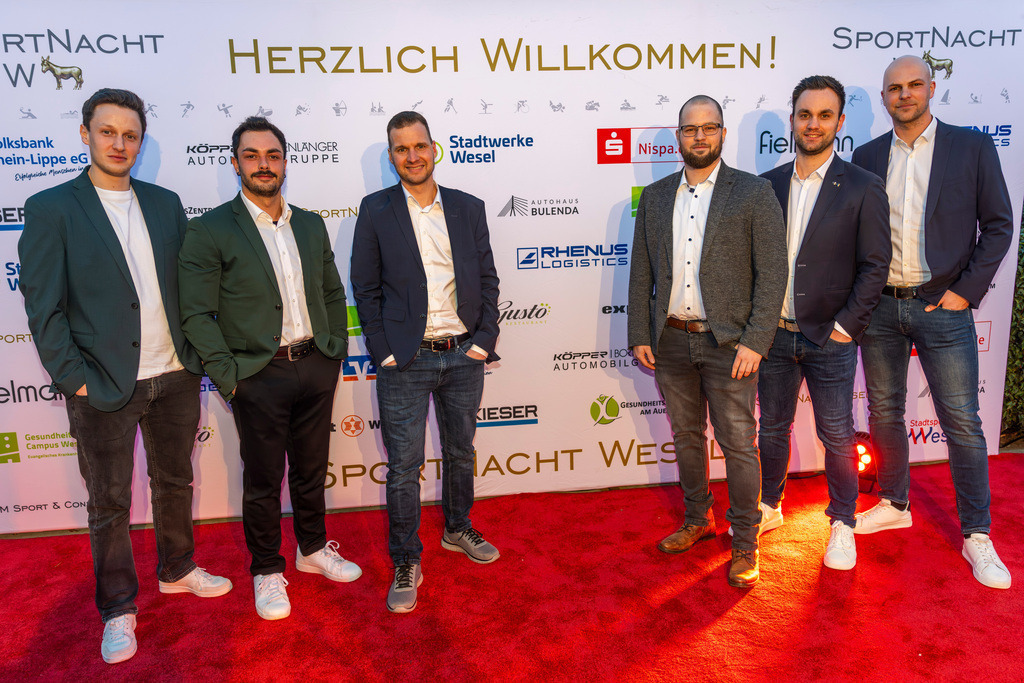 top-top.de 260306-233 | Foto, Video, Fotografie, Videografie, Fotobox, DJ, Discjockey, Musik, Musikbox, Veranstaltung, Photobooth, Amazon, Ebay, Buchtipp, Bestseller, Autor, Verlag, Buch, Wesel, Hamminkeln, NRW, Dinslaken, Rees, Drohne, Hochzeit, Party, Fotobox, Wesel, Fotograf