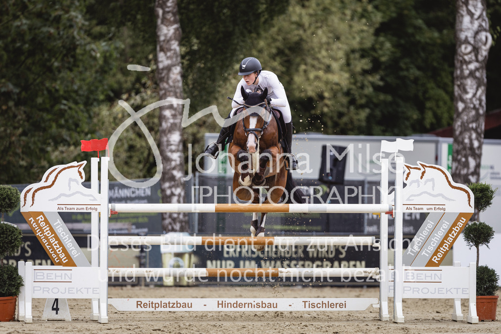 230824_Delbrueck_AmateurM2-247 | Deine schönsten Turniermomente als professionelle Fotos! Entdecke hochwertige Pferdesport-Fotografie im Online-Shop. Jetzt Fotos finden & bestellen!