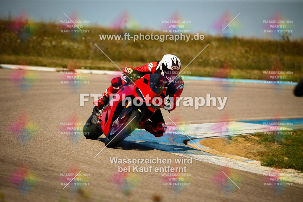 _MOT9038 | Hier findet Ihr Bilder von Touristenfahrten auf der Nürburgring Nordschleife oder von anderen Veranstaltungen die ich besucht habe. Viel Spass beim Durch Schauen 