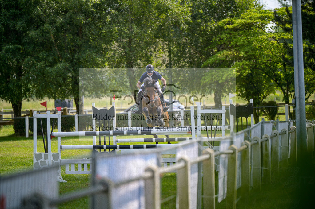 Reitturnier Voxtrup | Entdecke hochwertige Reitturnierfotos von Foto Oger. Professionell, emotional und authentisch – jetzt Lieblingsmomente im Shop bestellen.Deutschlandweite Turnierfotografie. - Realisiert mit Pictrs.com