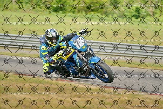 25bt05-0399 | markuskiefer.com - Realisiert mit Pictrs.com