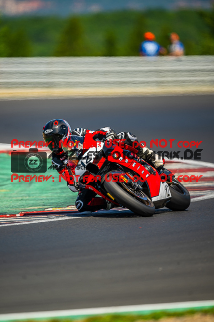 MaZZes_Fotomatrix_20230624_6007705_4653 | PRO SUPERSTOCK