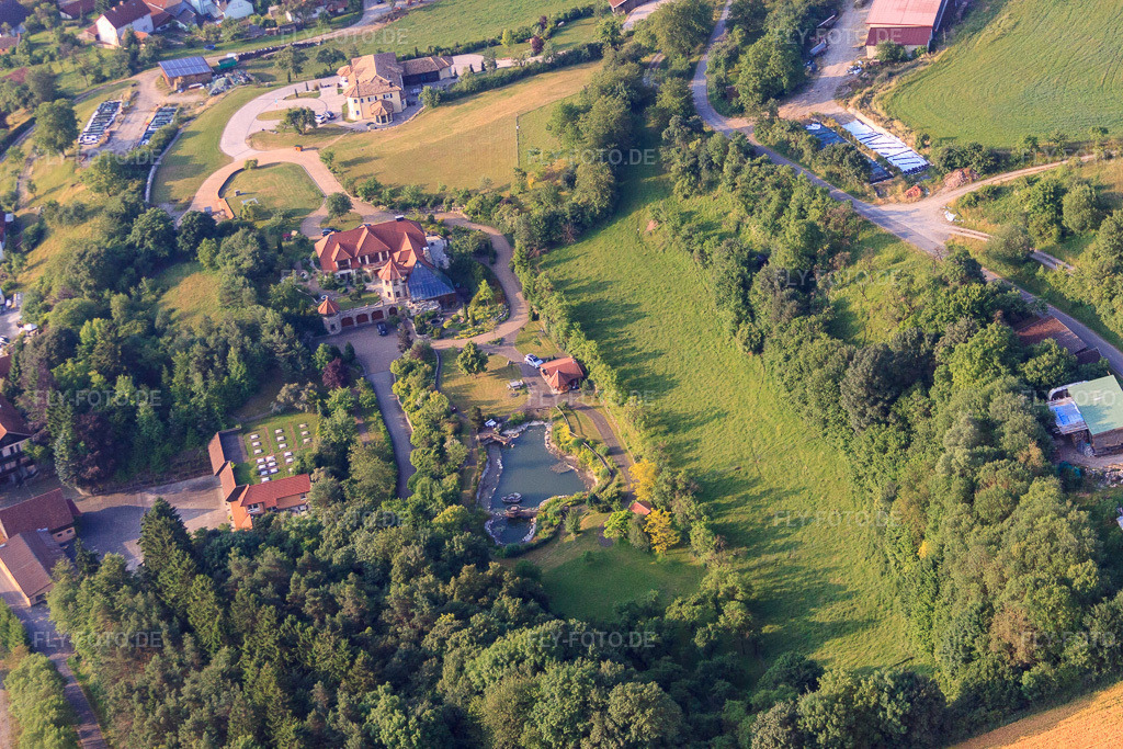 Luftbild: Villa Rhönschotter in Oberleichtersbach im Bundesland Bayern in Deutschland.Foto: IMG_68791.jpg vom 22.06.2014 durch Werner Riehm/FLY-FOTO.deAuflösung des Originals: 4752 x 3168 px