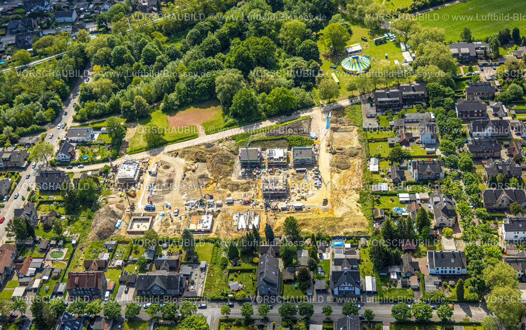 Gladbeck230510620 | Luftbild, Baustelle mit Neubau Wohnsiedlung Johowstraße, Zirkuszelt, Rentfort, Gladbeck, Ruhrgebiet, Nordrhein-Westfalen, Deutschland