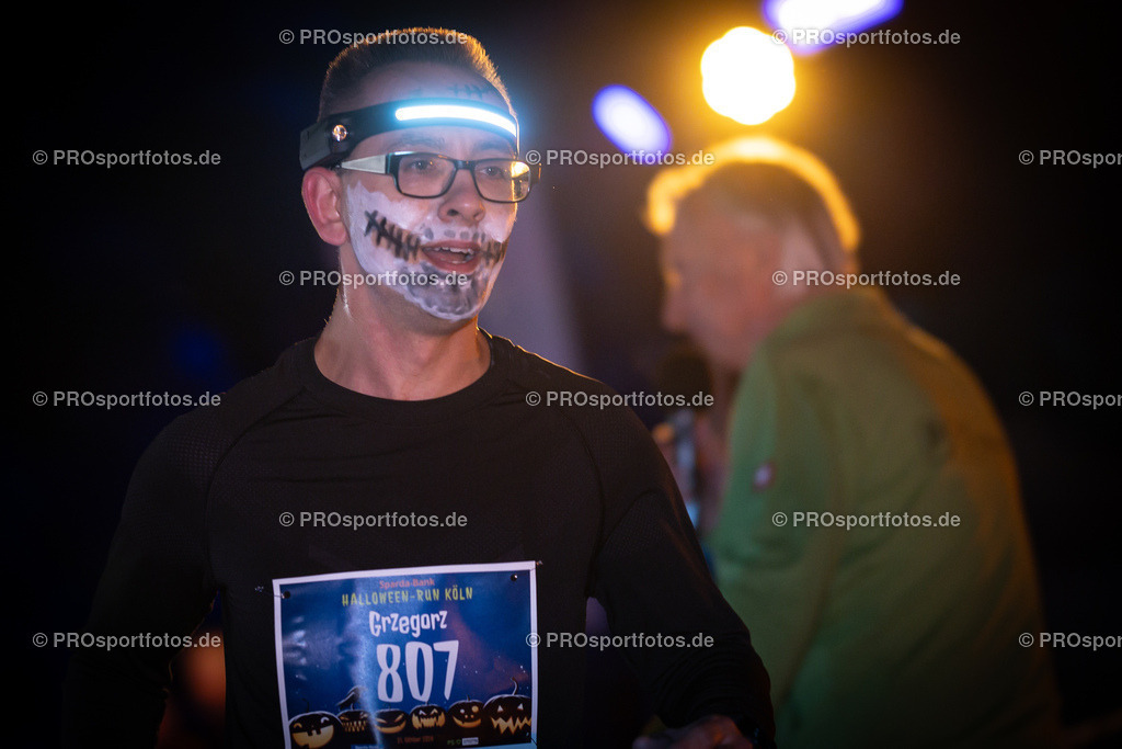 Halloween Run 2024 in Koeln, 31.10.2024 | Impressionen vom Halloween Run 2024 am 31.10.2024 in Koeln (Forstbotanischer Garten Rodenkirchen). Foto: BEAUTIFUL SPORTS/Axel Kohring