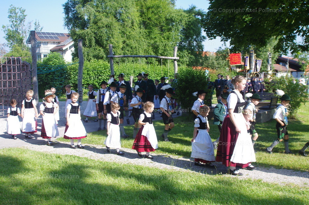 IMGP2853 | fotografiert von Axel PollmannLeonhardi Wallfahrt Benediktbeuern und Murnau, Fronleichnam, Fasching, Landschaft im Loisachtal und Benediktbeuern  - Realisiert mit Pictrs.com