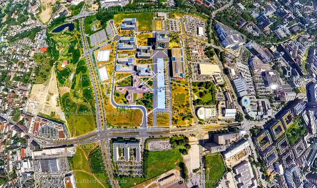 Essen230790071_ThyssenKruppHeadoffice | Luftbild, ThyssenKrupp-Hauptquartier, Head Office, Krupp-Park, Erdkugel, Fisheye Aufnahme, Fischaugen Aufnahme, 360 Grad Aufnahme, tiny world, Westviertel, Essen, Ruhrgebiet, Nordrhein-Westfalen, Deutschland