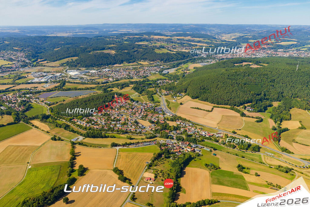 Schrägluftbild  Thonberg  Weißenbrunn - Das Luftbild wurde 2025 vom UL-Flugzeug heraus erstellt ( keine Drohne ) - Hochauflösende Luftaufnahme -Nicht vergleichbar mit Google Maps oder Satelittenbilder- Die Geschenkidee !Mit Lizenz und Bildrechte bestellbar