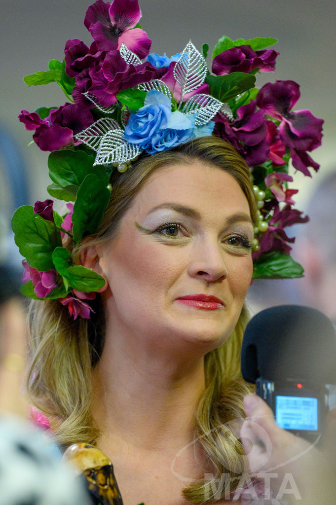 _DWA2114 | Staatsministerin für Gesundheit, Pflege und Prävention Judith Gerlach (CSU) bei der TV-Sendung Fastnacht in Franken 2024. Veitshöchheim, 02.02.2024 Bayern Deutschland - Realisiert mit Pictrs.com