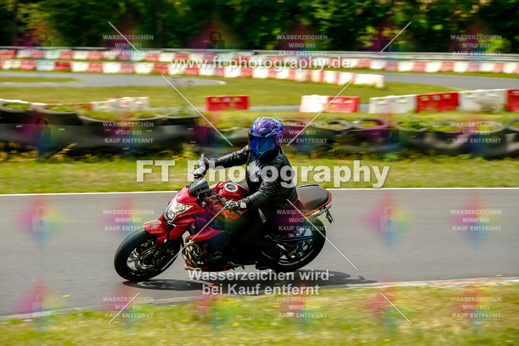 VBK-4970 | Hier findet Ihr Bilder von Touristenfahrten auf der Nürburgring Nordschleife oder von anderen Veranstaltungen die ich besucht habe. Viel Spass beim Durch Schauen 