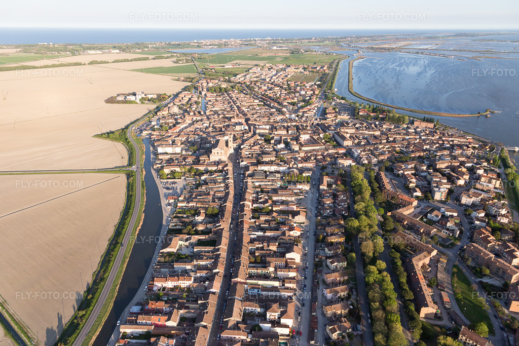 Aerial view: View of the town in Comacchio in the state Ferrara, Italy.Photo: IMG_098675.jpg taken on 04/06/2017 by Werner Riehm/FLY-FOTO.comResolution of the original: 5472 x 3648 px
