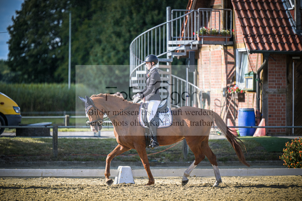 DOS_0969 | Entdecke hochwertige Reitturnierfotos von Foto Oger. Professionell, emotional und authentisch – jetzt Lieblingsmomente im Shop bestellen.Deutschlandweite Turnierfotografie. - Realisiert mit Pictrs.com