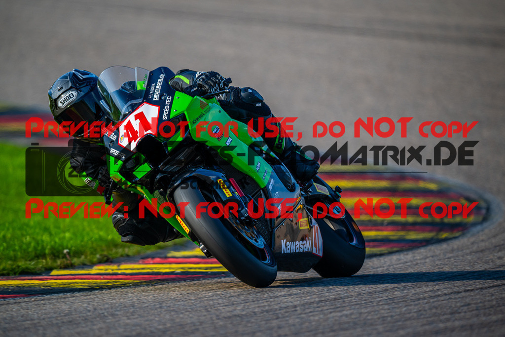 MaZZes_FotoMatrix_240504_6007705_6163 | STK1000