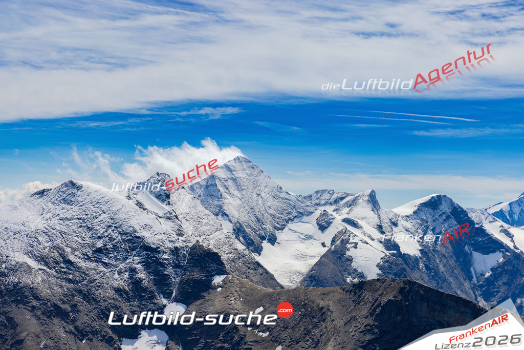 Luftaufnahme Grossglockner Heiligenblut am Großglockner - Die Luftaufnahme wurde 2025 vom UL-Flugzeug heraus erstellt ( keine Drohne ) - Hochauflösende Luftaufnahme - für professionelle Ausdrucke geeignet. Die Geschenkidee !Mit Lizenz und Bildrechte bestellbar