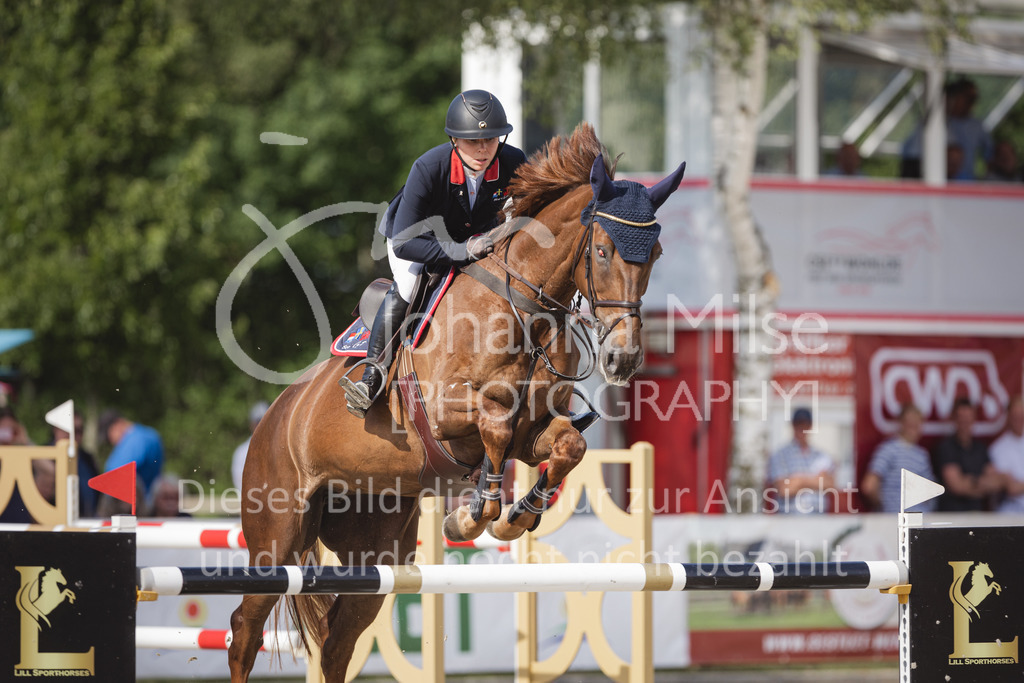 CSI2* - Internationale Springprüfung mit Siegerrunde (1,45 m)  Große / Big Tour | CSI2* - Internationale Springprüfung mit Siegerrunde (1,45 m) 
Große / Big Tour