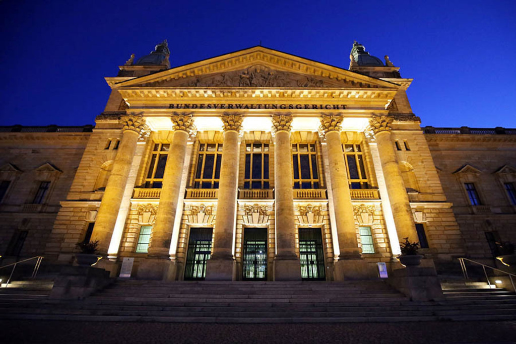 Bildlexikon Leipzig - Bundesverwaltungsgericht bei Nacht | Das Team hinter BILDLEXIKON LEIPZIG bündelt historische wie aktuelle Informationen über die Stadt Leipzig in Text und Bild auf einer Plattform und stellt diese der interessierten Öffentlichkeit zur Verfügung.