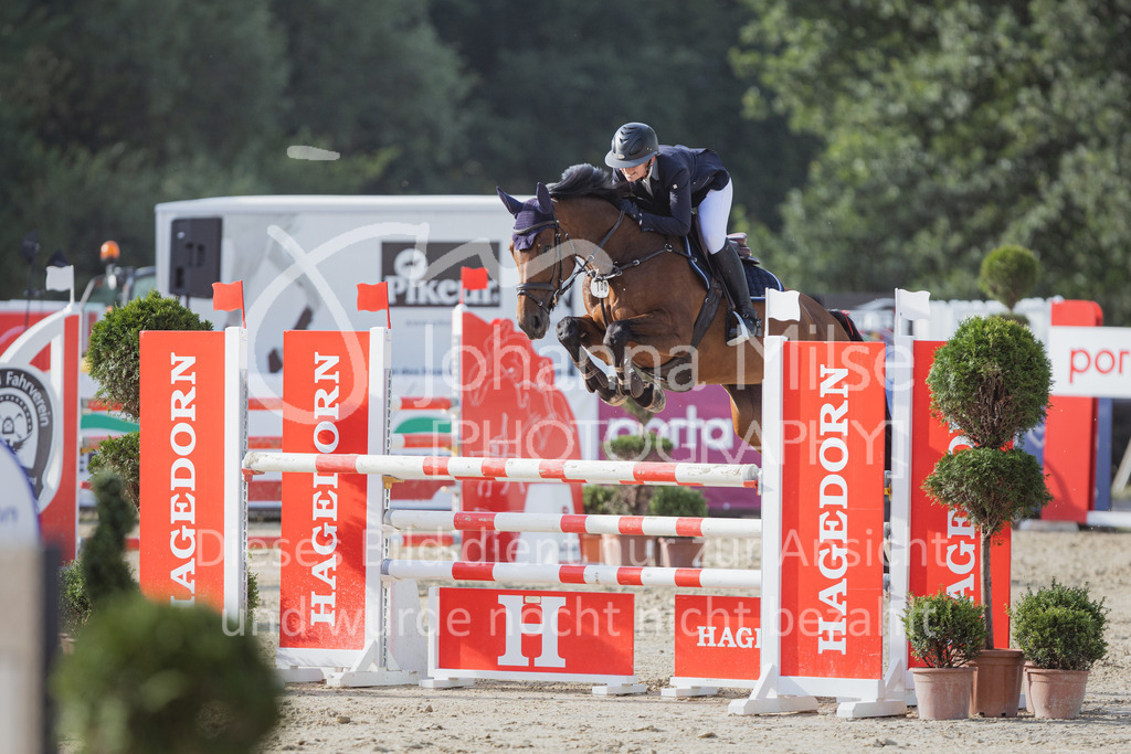 220728_BHO_ST_M1-Spr_1-662 | Deine schönsten Turniermomente als professionelle Fotos! Entdecke hochwertige Pferdesport-Fotografie im Online-Shop. Jetzt Fotos finden & bestellen!