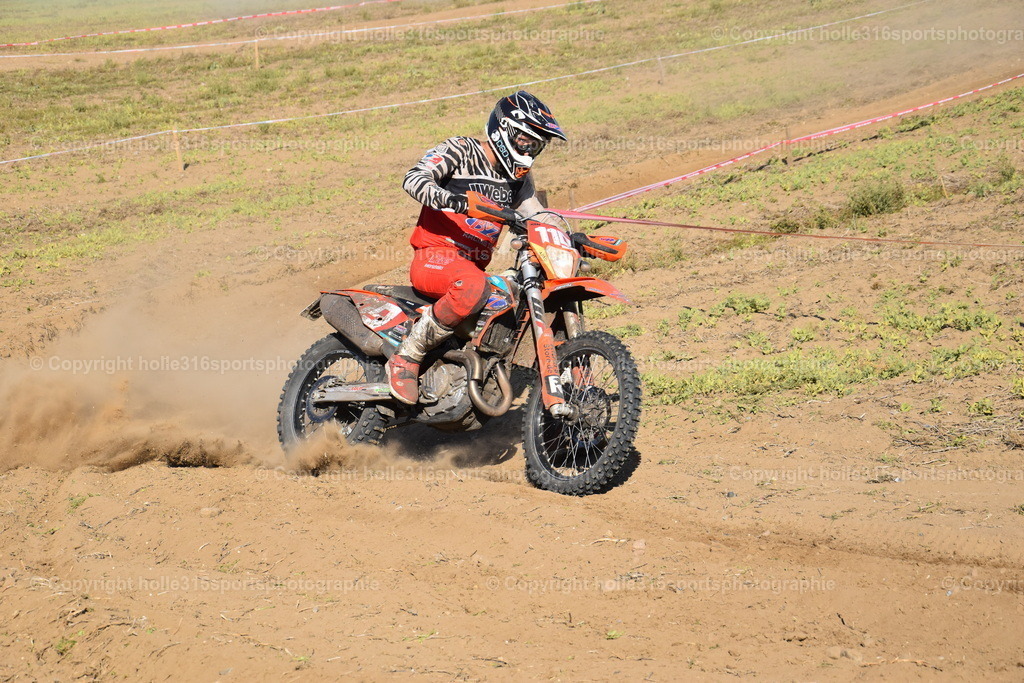 DSC_0545 | Sportfotografie , Motorsport, Motoross, Reitsport, Mointainbike, Enduro,
Landschaft , Outdoor, Eventfotografie, Landschaft, Bilder online bestellen - Realisiert mit Pictrs.com