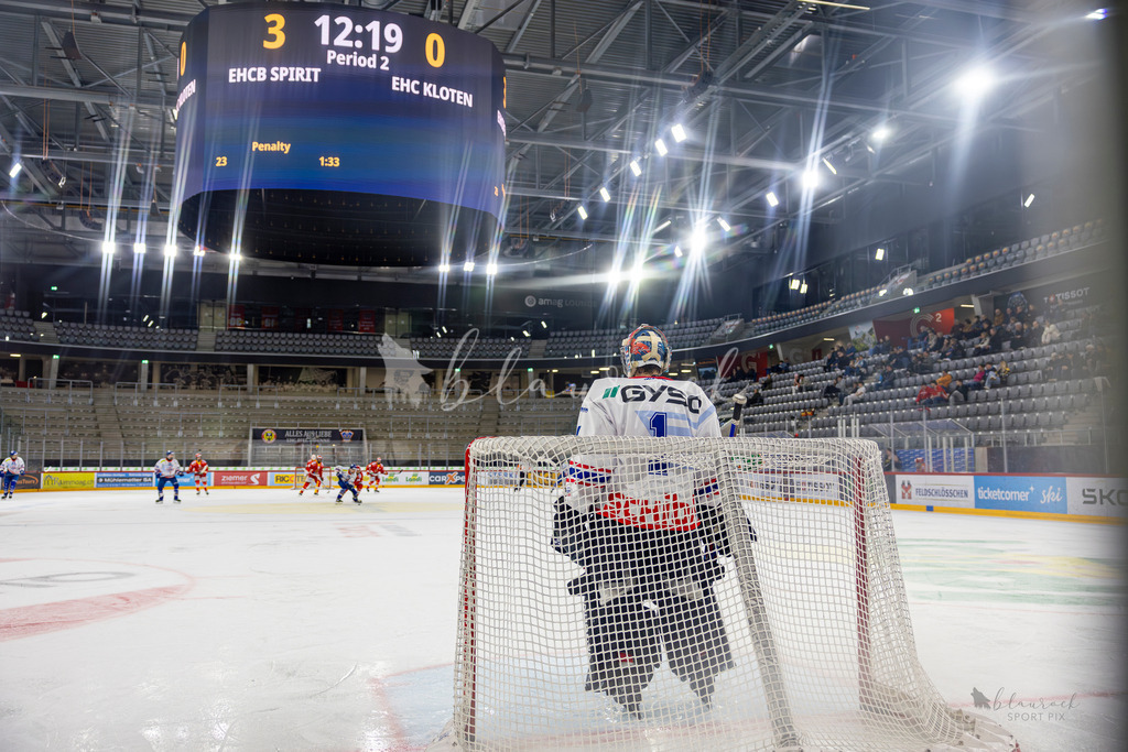 U18_EHCB vs EHCK_wb20260308-5662 | Sportbilder, Sportfotograf, Hochzeits- und Eventfotografin, Flugshows, Portraits und Tiershooting, Aviation, Downhill, Nationalleague, Swissleague, International