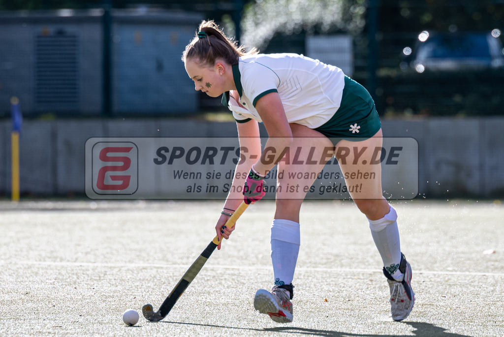 SFE_20231021_0044 | Deutsche Meisterschaft Weibliche U16 Halbfinale Uhlenhorst Mülheim - Berliner HC am 21.10.2023 in Köln (Düsseldorfer Hockeyclub 1905 e.V.), Photo: Stephan Fehrmann 2023 (Sports-Gallery)