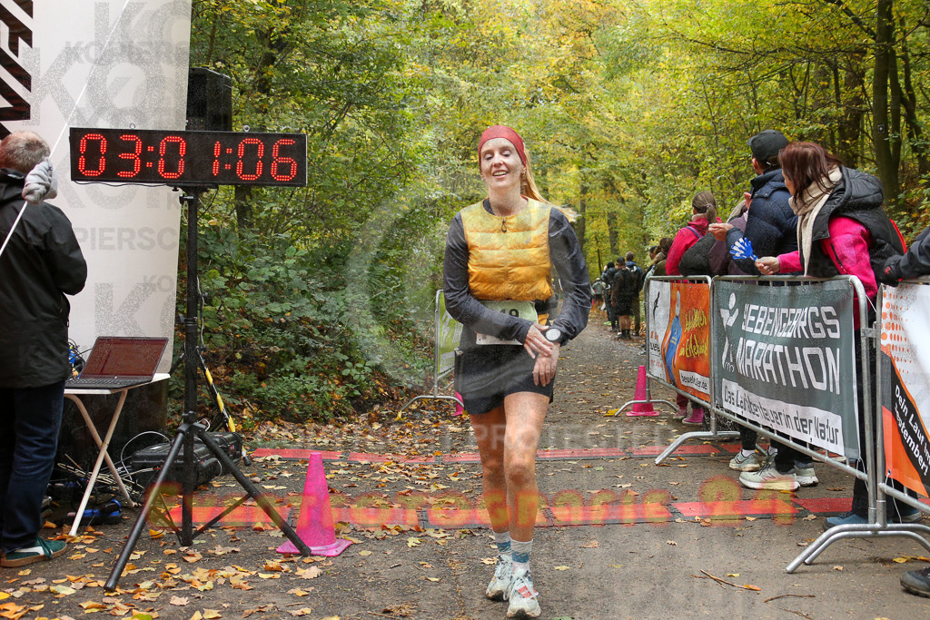 251026_1302_EX1_2321 | Sportfotografie im Rhein-Sieg Kreis, Köln, Bonn, NRW, Rheinland Pfalz, Hessen, etc. Unser Tätigkeitsfeld umfasst den Laufsport vom Volkslauf über den Marathon, Duathlon, Triathon bis zum Ultralauf wie Kölnpfad Ultra oder Schindertrail.