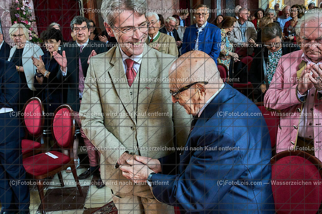 ALP0297_XXXIX_Chopin-Festival_Eroeffnung_Stadler-Kanitzer | (C)FotoLois.com, Alois Spandl, XXXIX. internationales CHOPIN-Festival in der Kartause Gaming, Eröffnung des Festivals mit Einmarsch der Goldhaubengruppe Lackenhof mit der Musikkapelle Gaming sowie den Ehrengästen und Eröffnungsansprachen in der Barockbibliothek, Fr 4. August 2023.