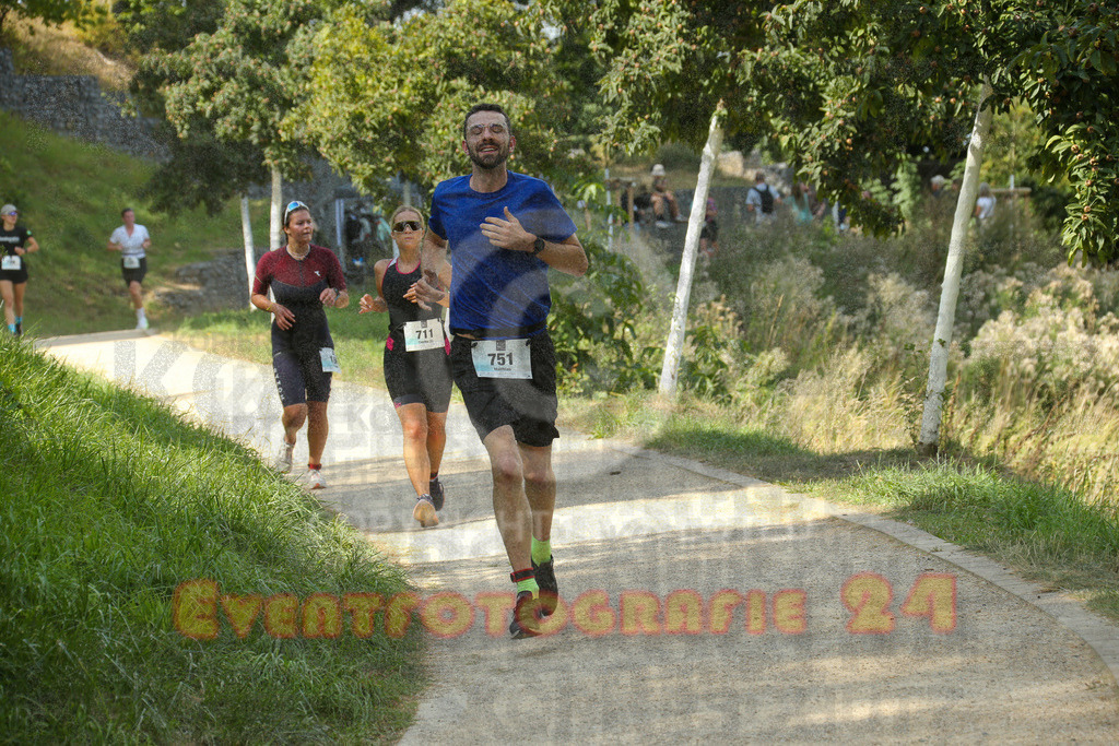 250824_1448_EX1_7657 | Sportfotografie im Rhein-Sieg Kreis, Köln, Bonn, NRW, Rheinland Pfalz, Hessen, etc. Unser Tätigkeitsfeld umfasst den Laufsport vom Volkslauf über den Marathon, Duathlon, Triathon bis zum Ultralauf wie Kölnpfad Ultra oder Schindertrail.