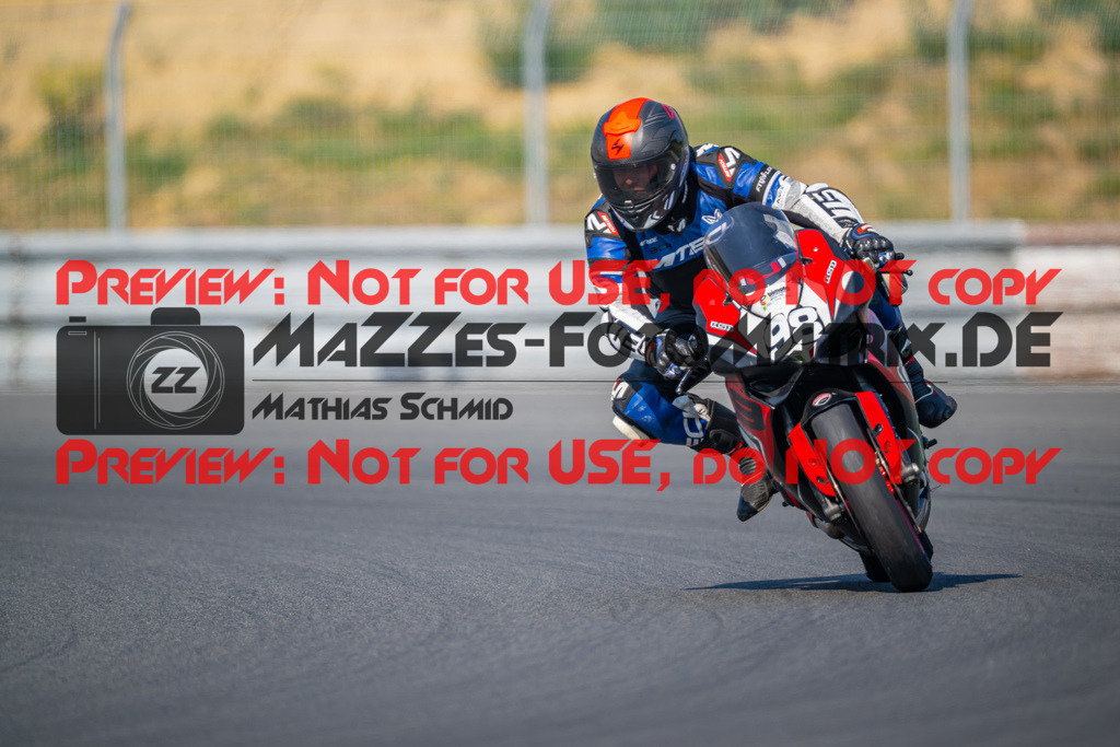 MaZZes-Fotomatrix-20260805-523048 | OPEN