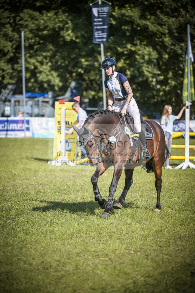 DOS_0079 | Entdecke hochwertige Reitturnierfotos von Foto Oger. Professionell, emotional und authentisch – jetzt Lieblingsmomente im Shop bestellen.Deutschlandweite Turnierfotografie. - Realisiert mit Pictrs.com