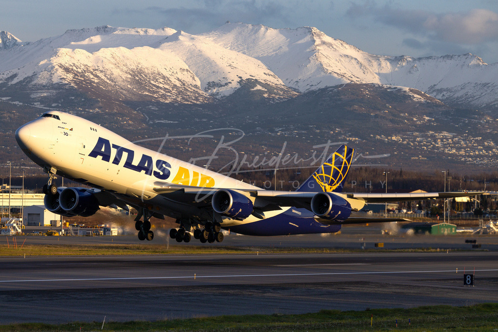 2N8A0326 | Buy high-quality aviation and travel photography prints by professional photographer Timo Breidenstein. Authentic images, professionally printed, worldwide shipping. - Realisiert mit Pictrs.com