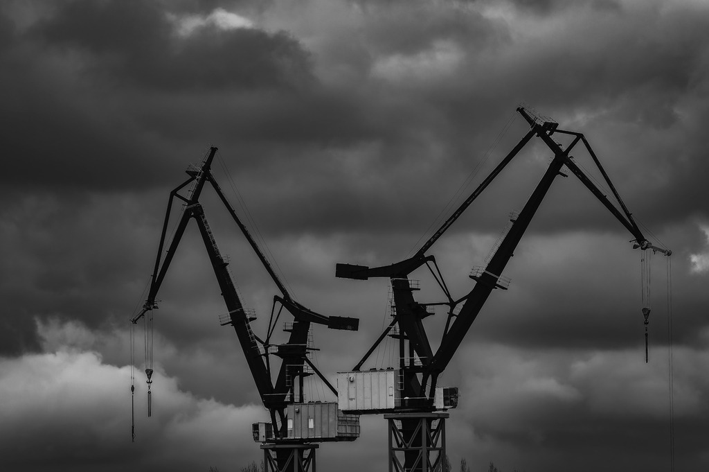 2025_03_12_HH-LANDUNGSBRUECKEN+HOLZHAFEN_MCP6468 sw | Hochwertig gedruckte Fotografien für die Wand, als Kalender und zum Verschenken. Hamburg & Norddeutschland und überall wo ich mit der Kamera unterwegs war.