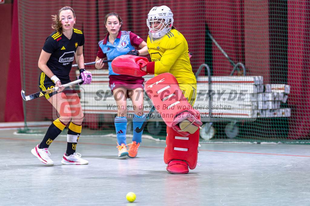 SM_2025-01-12_wD5_-68 | 1.Bundesliga Hallenhockey  (W) UHC - HTHC / 2:3 (2:1)