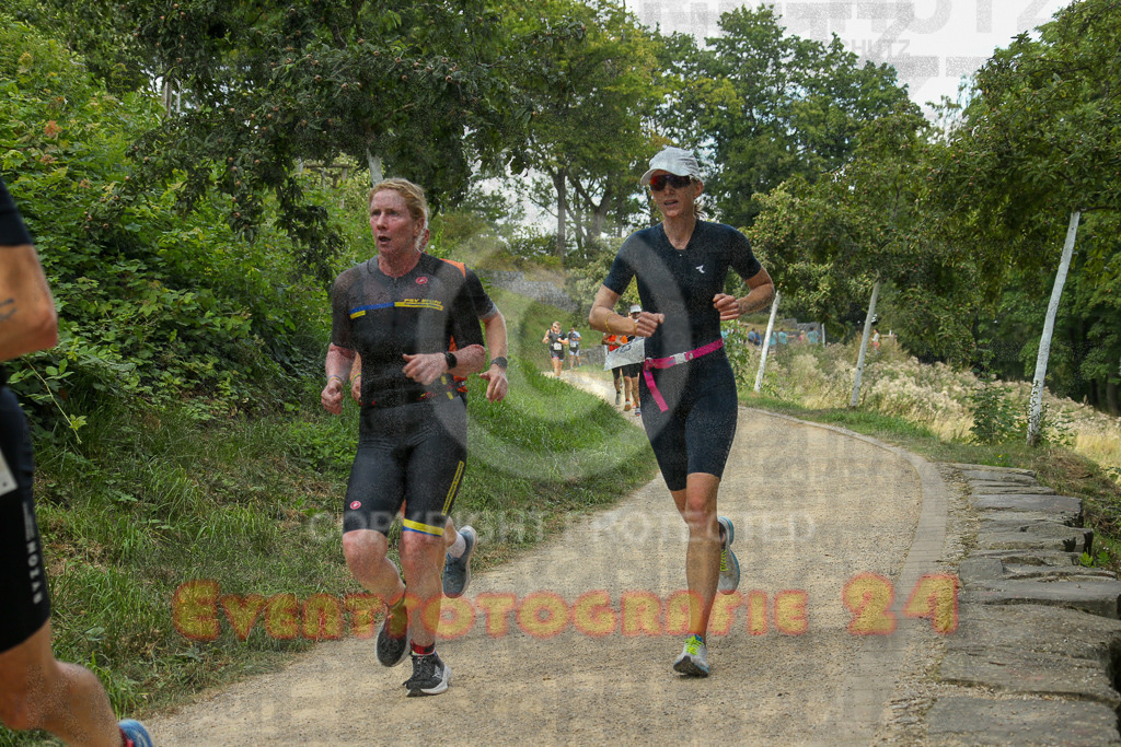 250824_1356_EX1_4365 | Sportfotografie im Rhein-Sieg Kreis, Köln, Bonn, NRW, Rheinland Pfalz, Hessen, etc. Unser Tätigkeitsfeld umfasst den Laufsport vom Volkslauf über den Marathon, Duathlon, Triathon bis zum Ultralauf wie Kölnpfad Ultra oder Schindertrail.