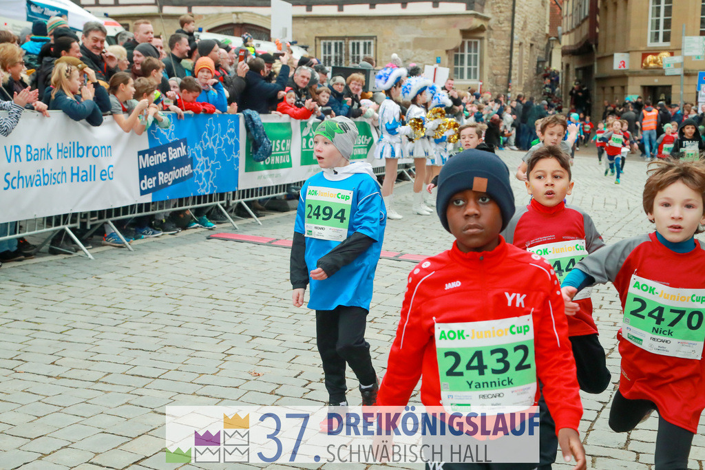 AOK JuniorCup 400m | 3Koenigslauf 2023 - Realisiert mit Pictrs.com
